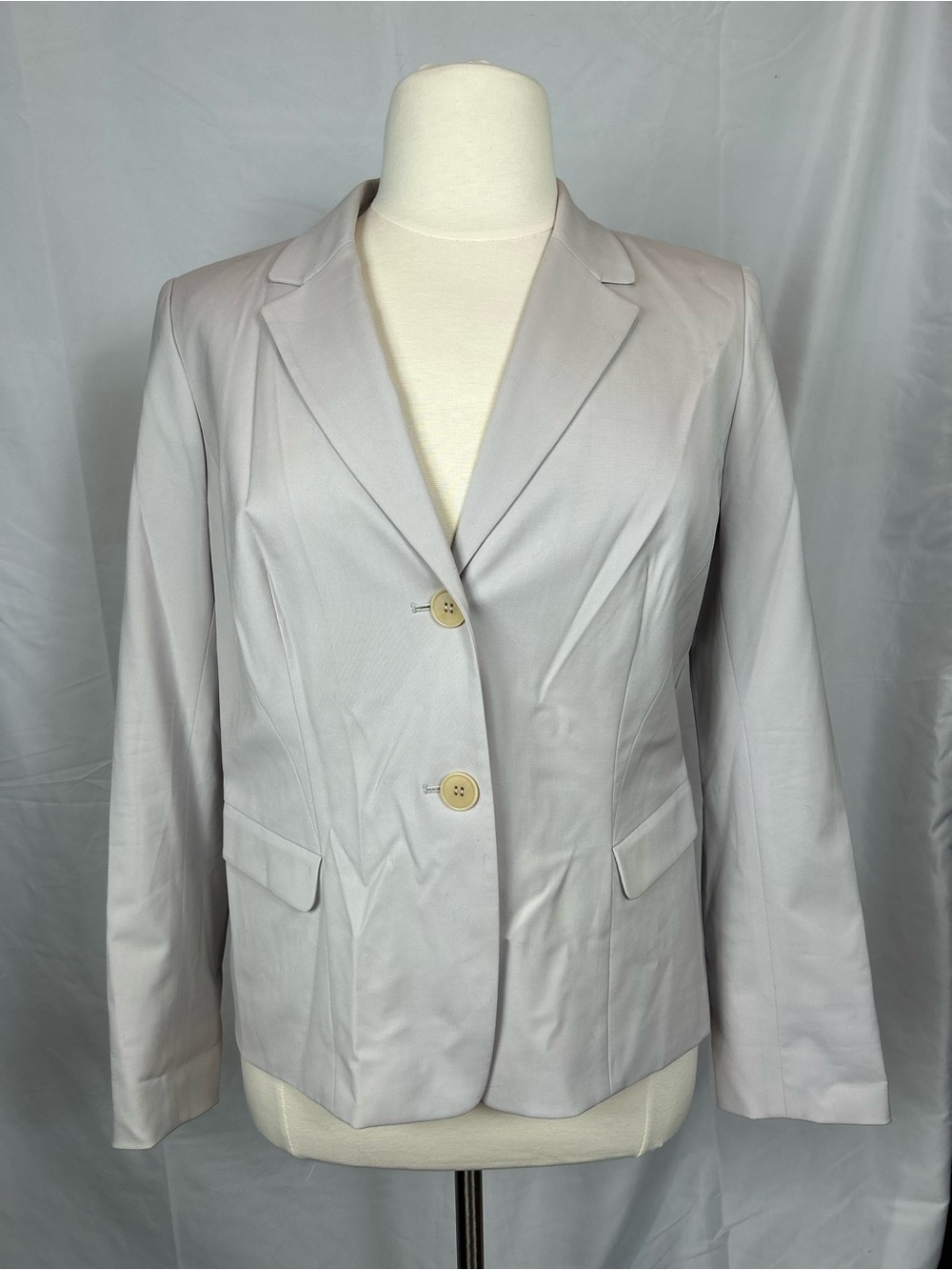 Lafayette 148 New York Light Gray Two-Button Tailored Blazer